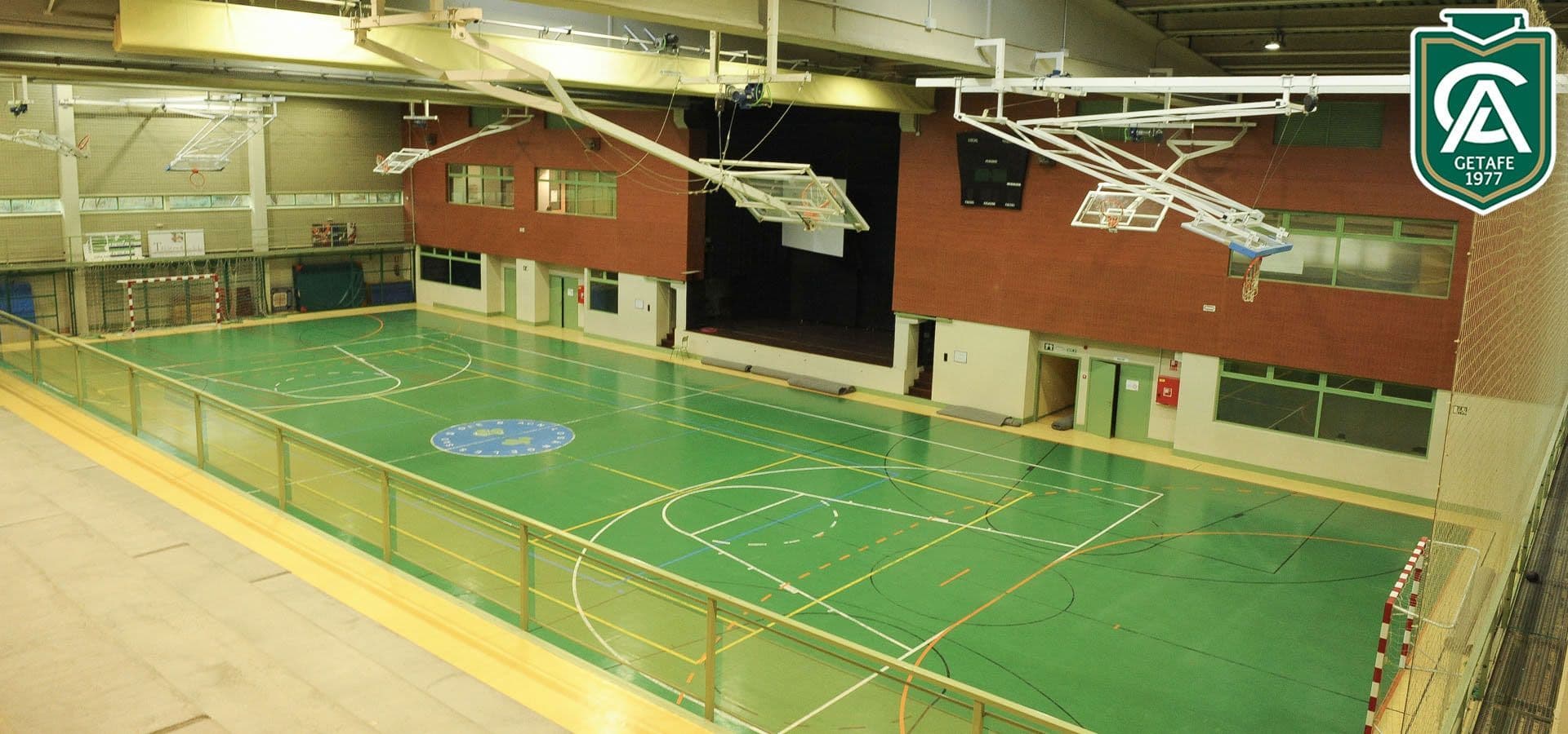 Pabellón de Gata - fútbol in Gata