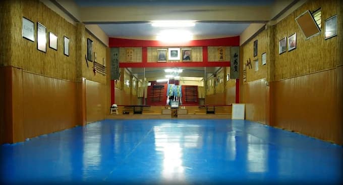 Aikikan Dojo - Aikidô Karate-Dô Taichi Iai-Dô - judo in Badajoz