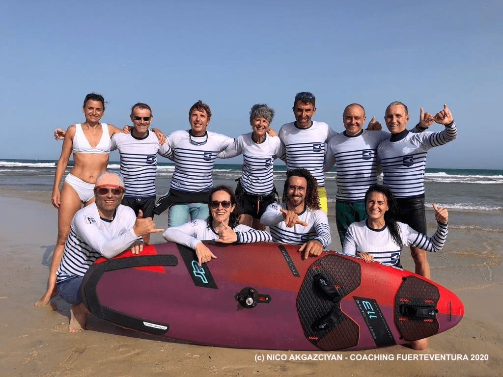 Ecole Wing Foil Windsurf Leucate - F400 Surfschool - surf in Leucate