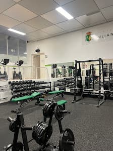 Polideportivo Municipal Julián Berrendero - fútbol in La Cabrera