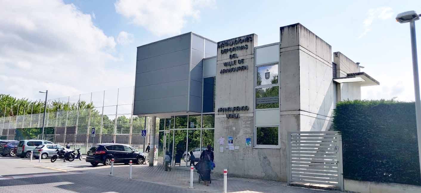 Polideportivo Municipal de Aranguren - skateboard in Mutilva Baja
