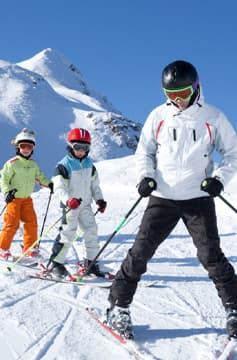 Granada Aventura escuela de esquí ZONA BAJA - ski in Sierra Nevada