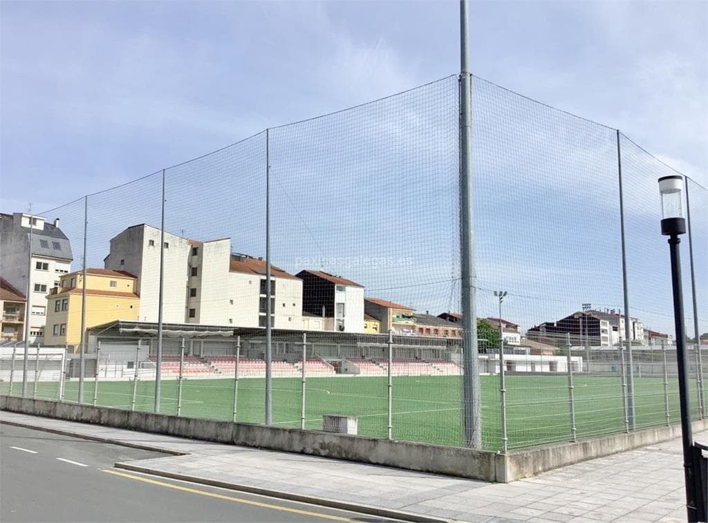 Campo Municipal Luís Bodegas - fútbol in Monforte de Lemos