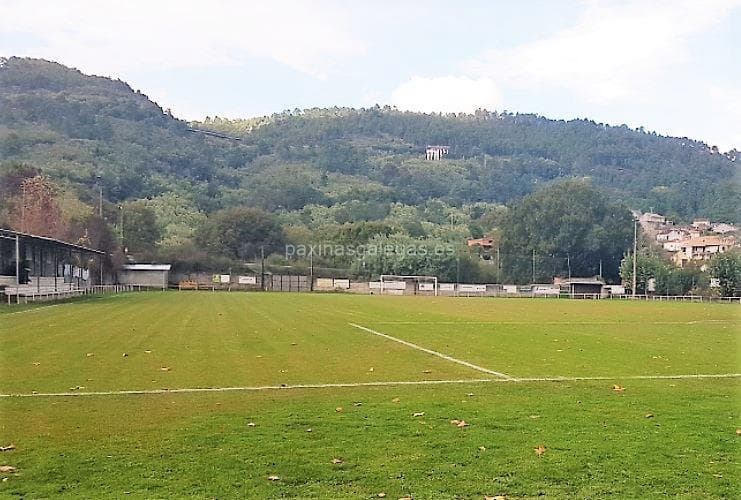 Campo de fútbol de Francelos (Valboa) - fútbol in Francelos