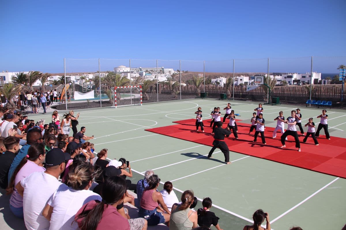 Centro Deportivo - fútbol in Playa Blanca