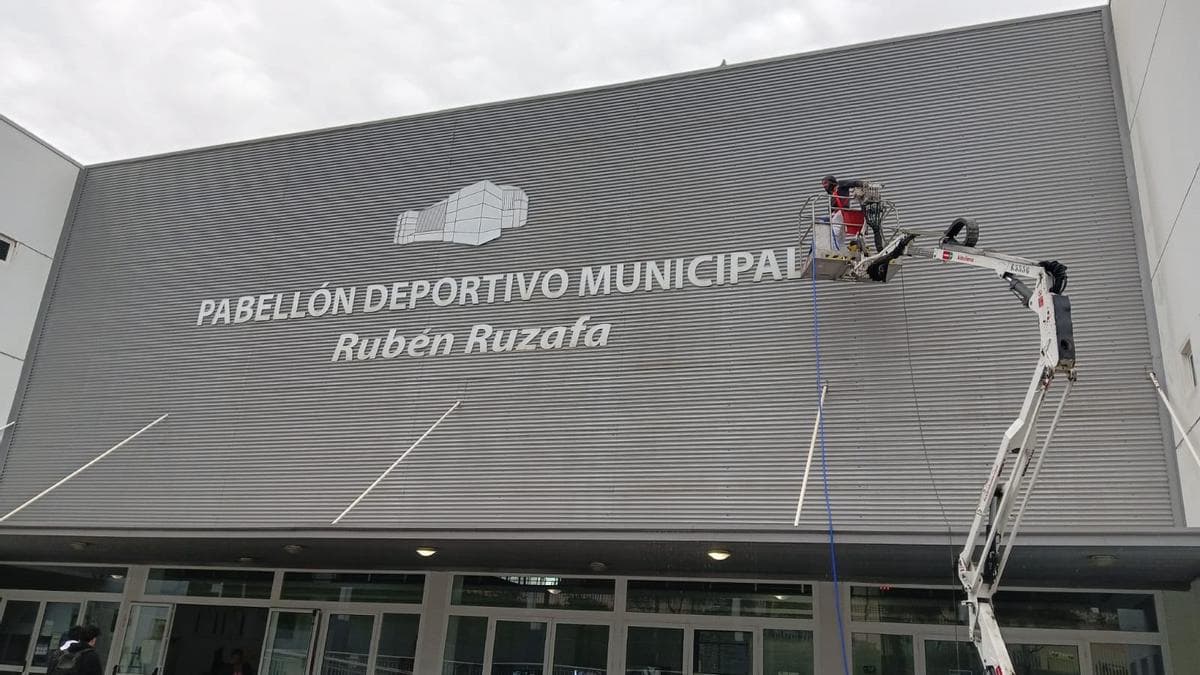 Ruben Ruzafa Sports Hall - rugby in Torre
