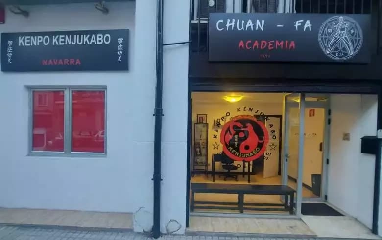 Kenpo Kenjukabo Self Defense Academia Chuan-Fa - judo in Pamplona