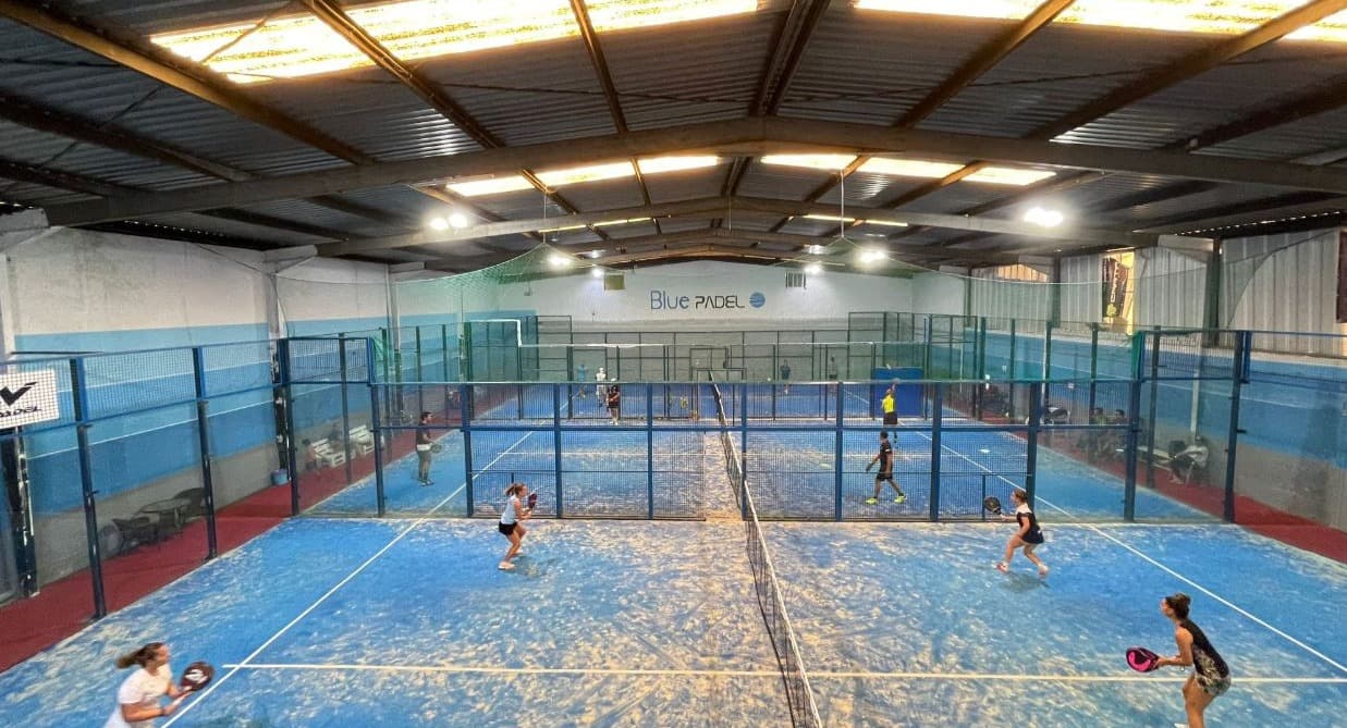 BluePadel Indoor - padel in Palomares del Río