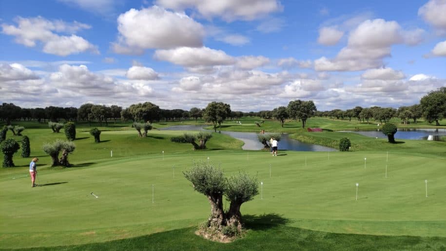 La Valmuza Golf Salamanca - golf in San Julián de Valmuza